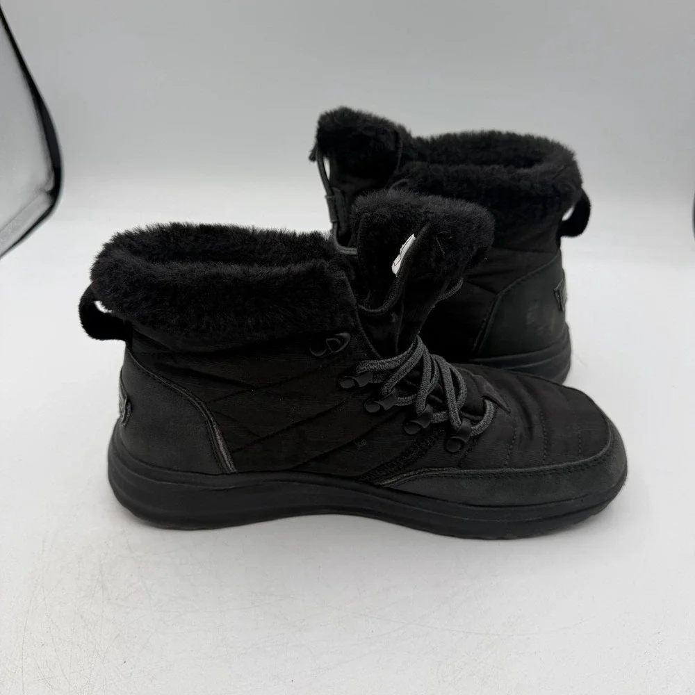 Hey Dude‎ Brandy Boots Womens Sz 7 Black Pull On Lined Ankle Booties